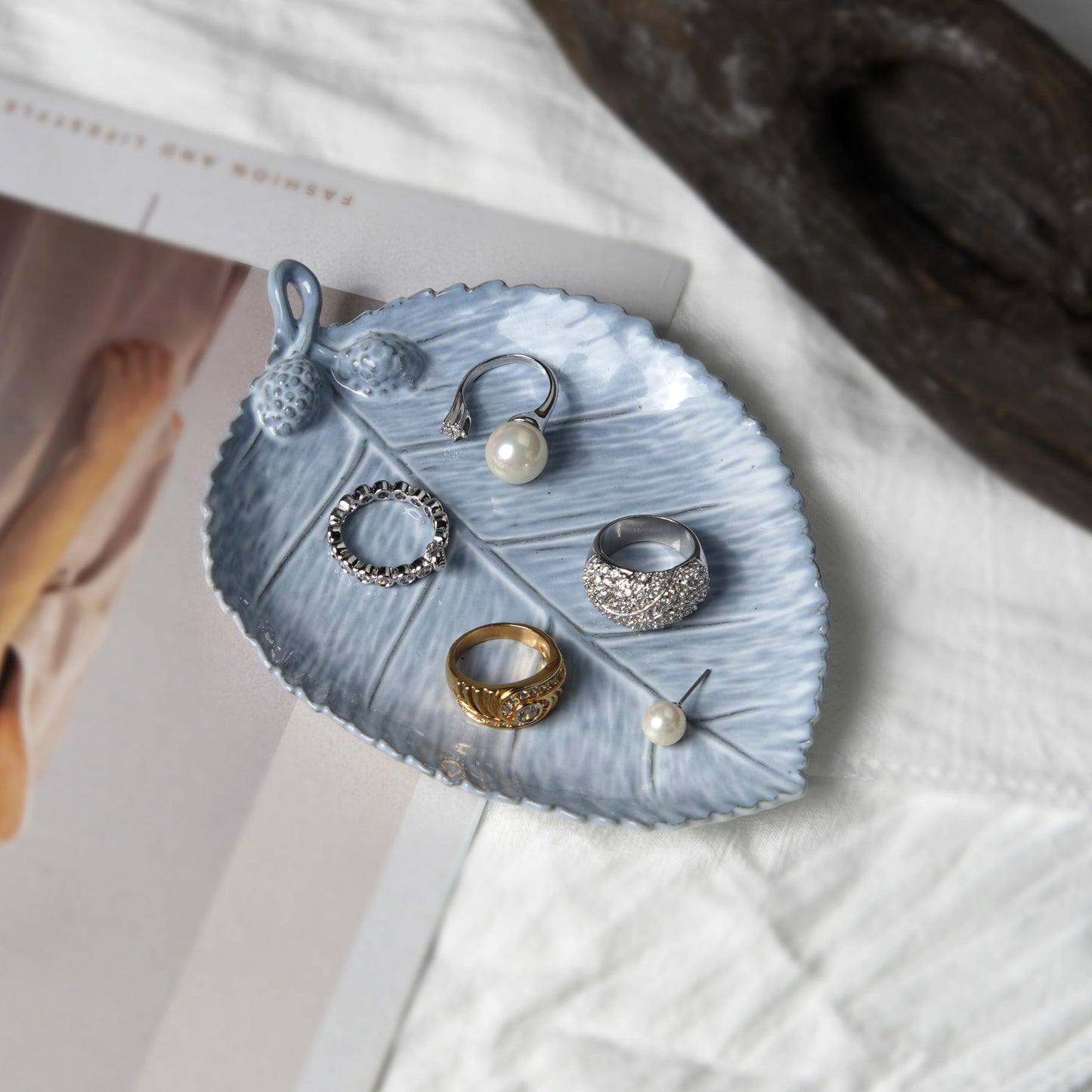 Ceramic Jewelry Dish, Decorative Tray for Rings Earrings Necklaces Bracelet Watch Keys, 4.50" Trinket Tray as Gifts for Women (Antique Leaf)