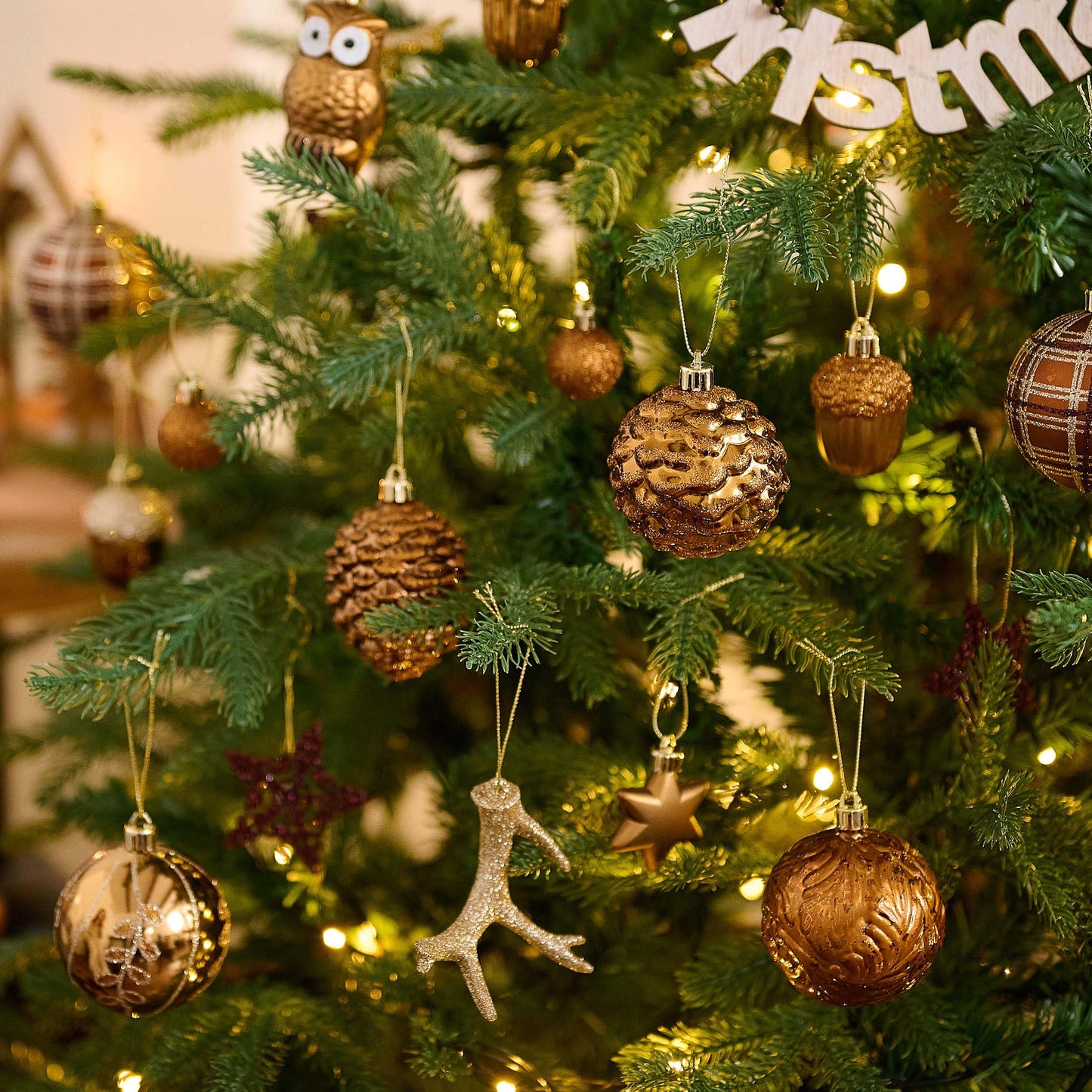 Valery Madelyn Ornaments for Christmas Trees, 70ct Bronze Copper and Gold Shatterproof Christmas Tree Decorations, Woodland Brown Hanging Ball Ornaments Bulk for Xmas Holiday Party Decor