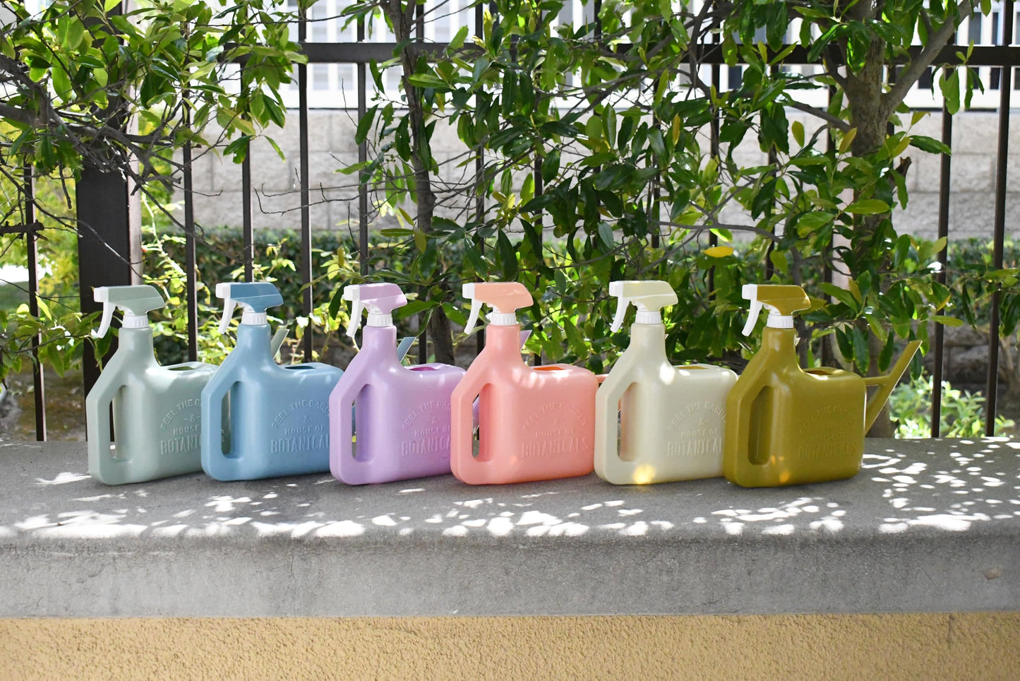 PETAL & FLOW Spray Sprinkler 2-in-1 Watering Can & Plant Mister Spray Bottle for Indoor & Outdoor Plants, 0.4 Gal (1.6L)(Apricot Pink)