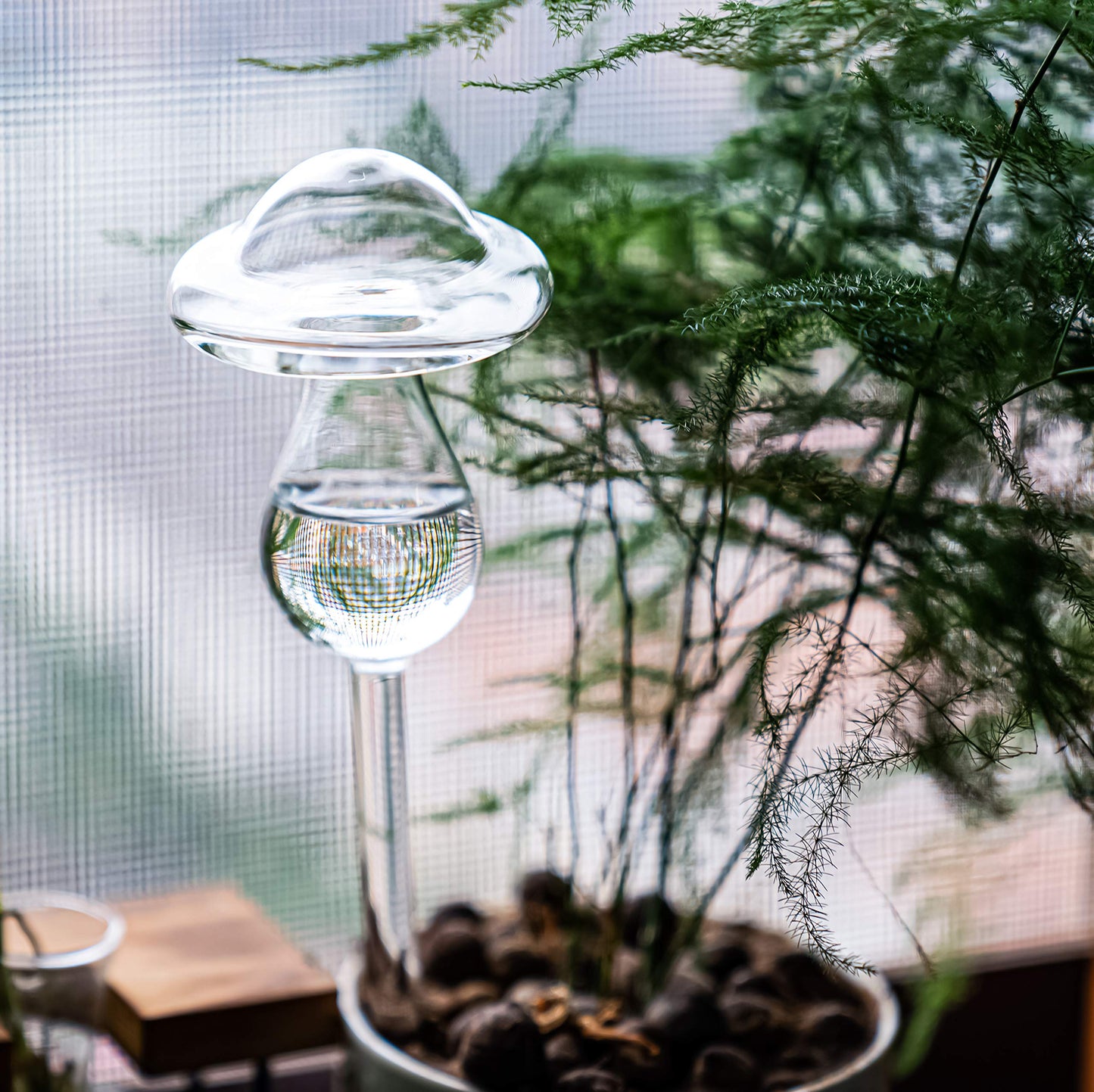 Kingbuy Mushroom Shaped Self-Watering Globes - 2 Pack Glass Automatic Plant Waterer for Indoor Outdoor Plants, Water Bulbs & Decorative Stakes for Plant Lovers