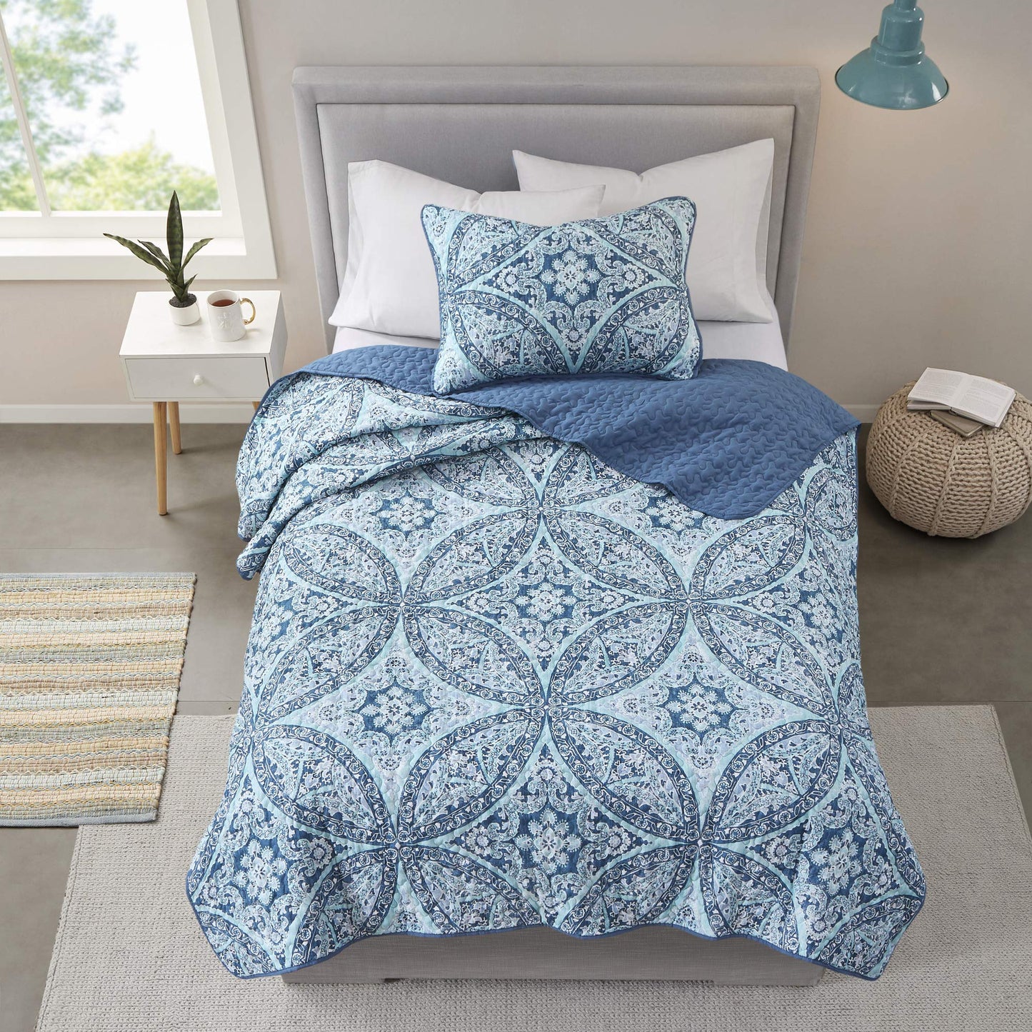 Comfort Spaces Reversible Quilt Set-Vermicelli Stitching Design All Season, Lightweight, Coverlet Bedspread Bedding, Matching Shams, Twin/Twin XL (66 in x 90 in), Gloria Damask Aqua 2 Piece