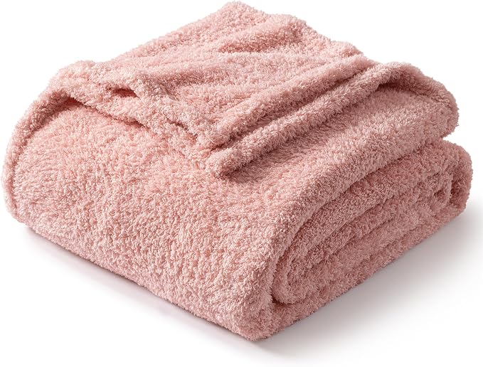Exclusivo Mezcla Fleece Bed Blankets Queen Size, Ultra Soft, Lightweight and Fuzzy Dusty Pink Blanket for Women, Home Decor, 90x90 Inches