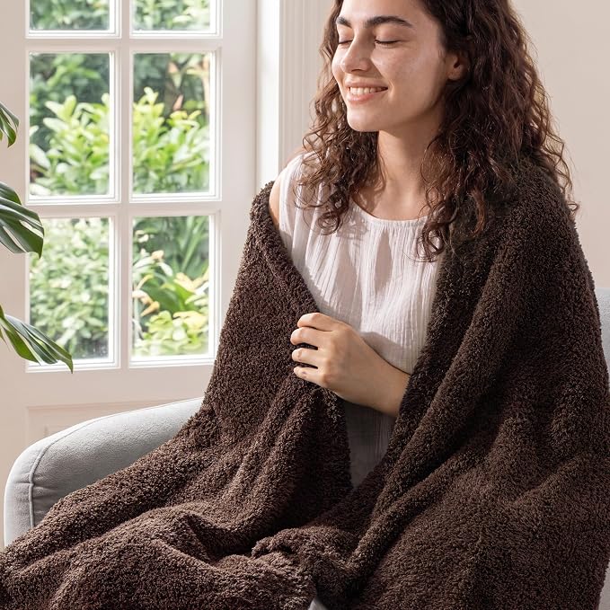 Exclusivo Mezcla Fleece Bed Blankets Queen Size, Ultra Soft, Lightweight and Fuzzy Coffee Blanket for Women, Home Decor, 90x90 Inches