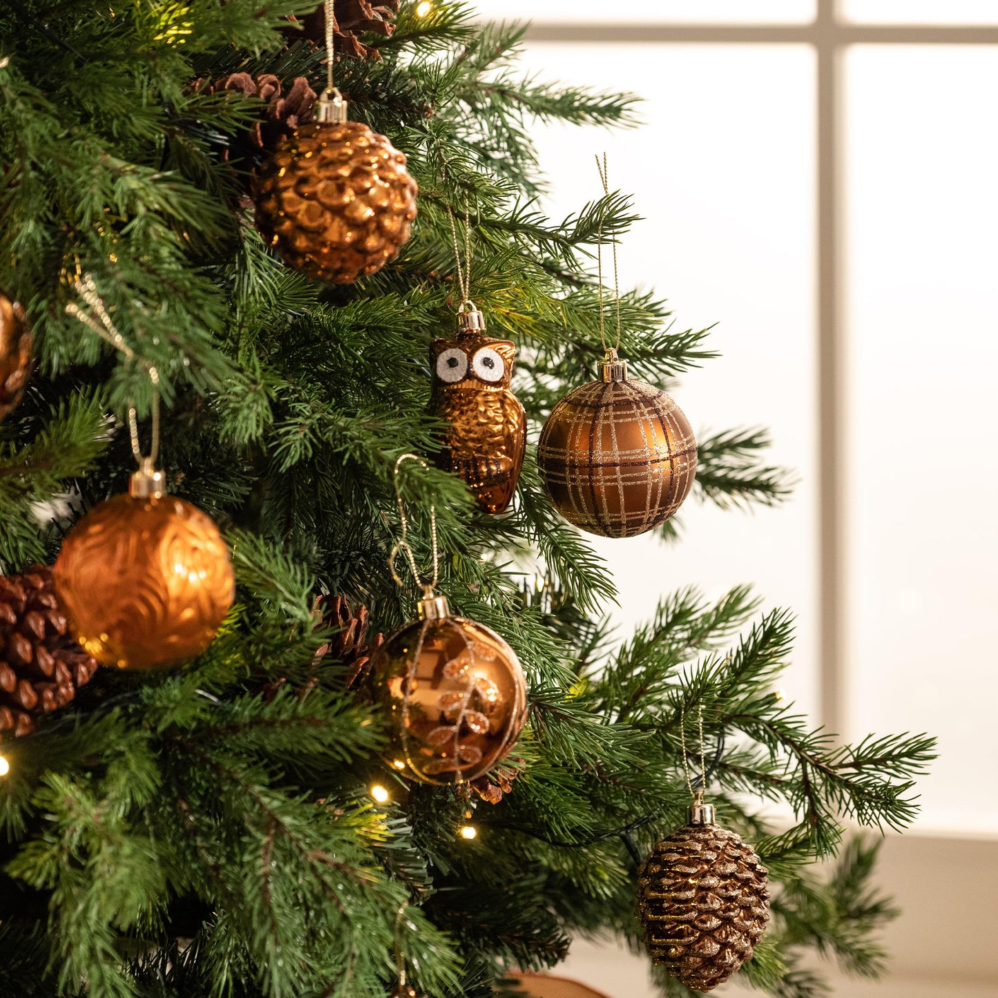 Valery Madelyn Ornaments for Christmas Trees, 70ct Bronze Copper and Gold Shatterproof Christmas Tree Decorations, Woodland Brown Hanging Ball Ornaments Bulk for Xmas Holiday Party Decor