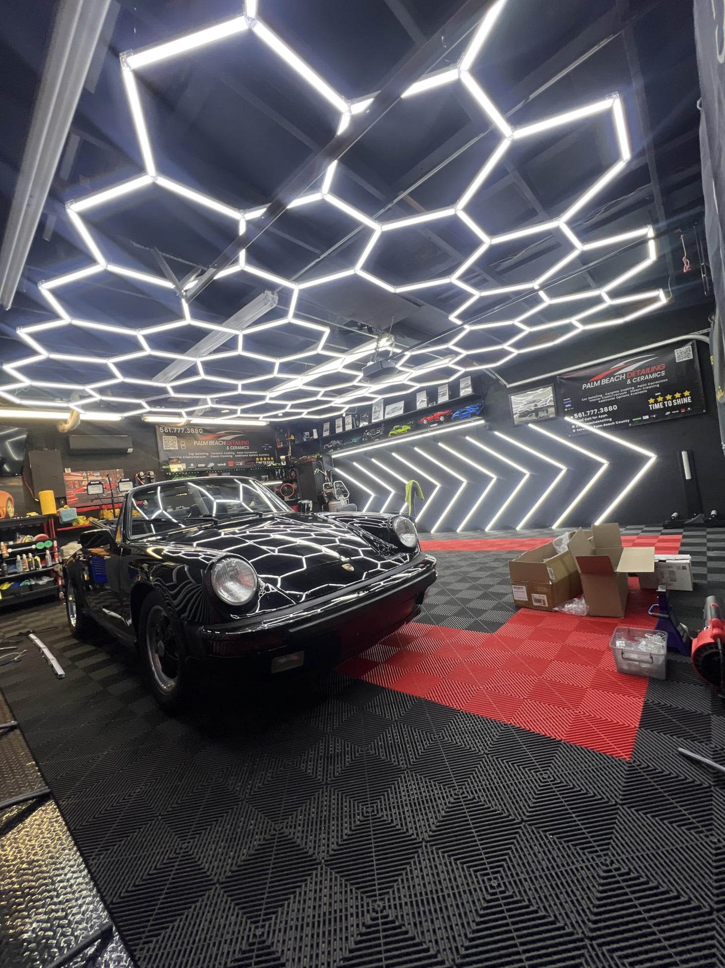 MODERN 11Grids Hexagon Garage Light: 48Pack 384W 47000LM High Brightness Hexagon Garage Lights-Easy Install Honeycomb Ceiling Lights for Warehouse, Gym Basement, Exhibition Hall