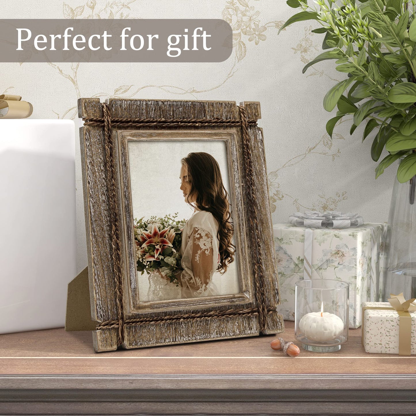 takfot Rustic Picture Frames 5x7 Wooden Picture Frame Set of 2, Distressed Western Photo Frame with Real Glass Wall and Tabletop Display Mothers Day Gift for Mom Dad Family Friends