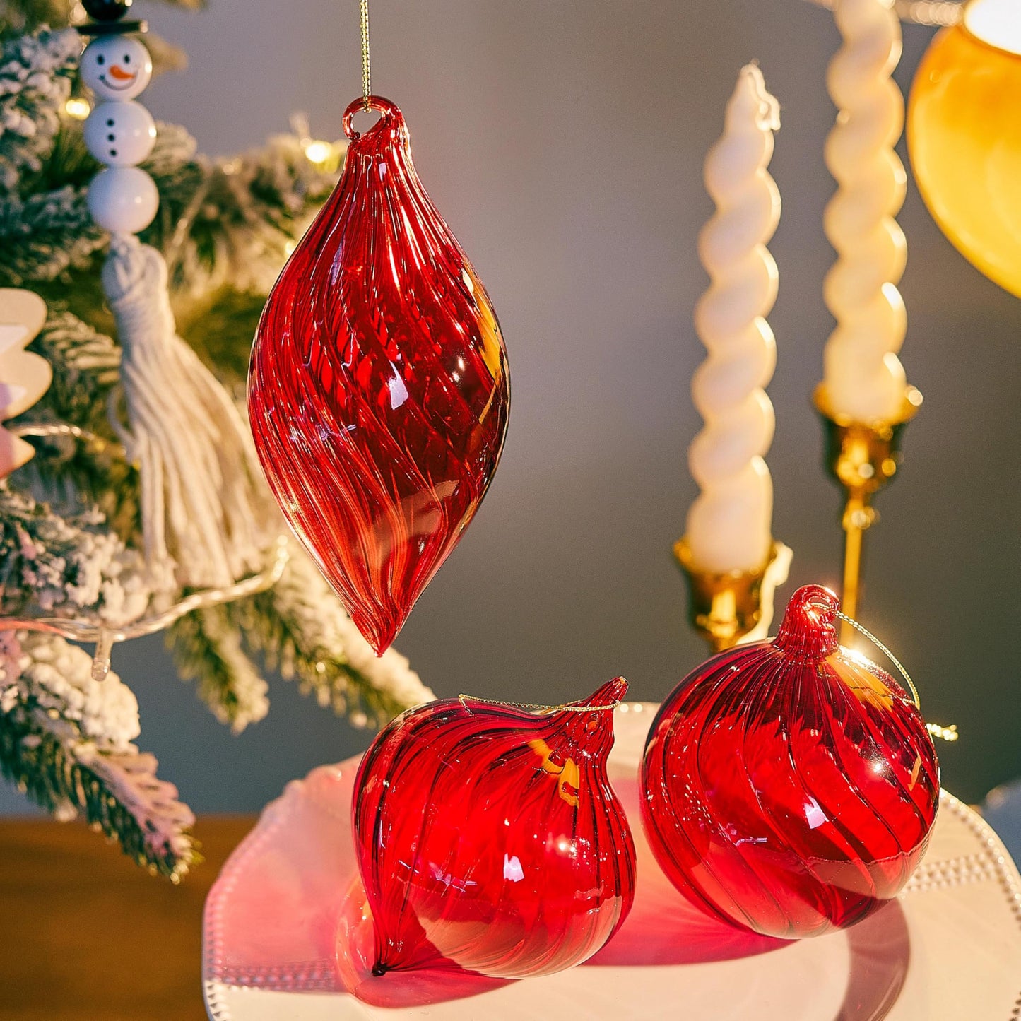 3 Pcs Hand Blown Glass Christmas Ball Ornaments Hanging Xmas Tree Decorations for Home Wedding Birthday Party Holiday (Red)