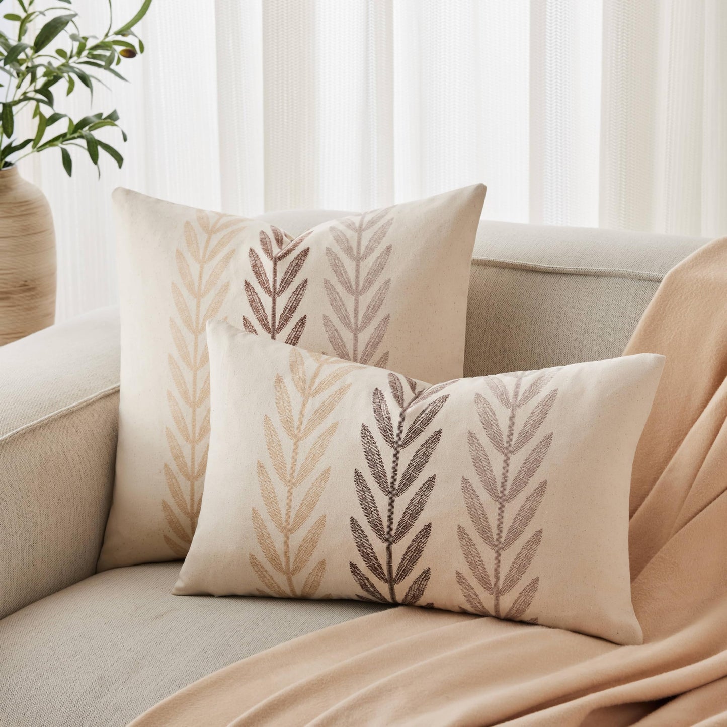 YZJZEDS 100% Cotton Farmhouse Leaves Throw Pillow Covers Set of 2, 18x18 Inch Mixed Beige Pastoral Decorative Print Cushion Covers for Sofa Bed Living Room Home Decor