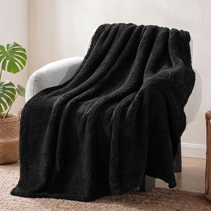 Exclusivo Mezcla Fleece Black Throw Blanket for Couch Sofa, Ultra Soft, Lightweight and Fluffy Blankets for Women, All Season, 50x60 Inches