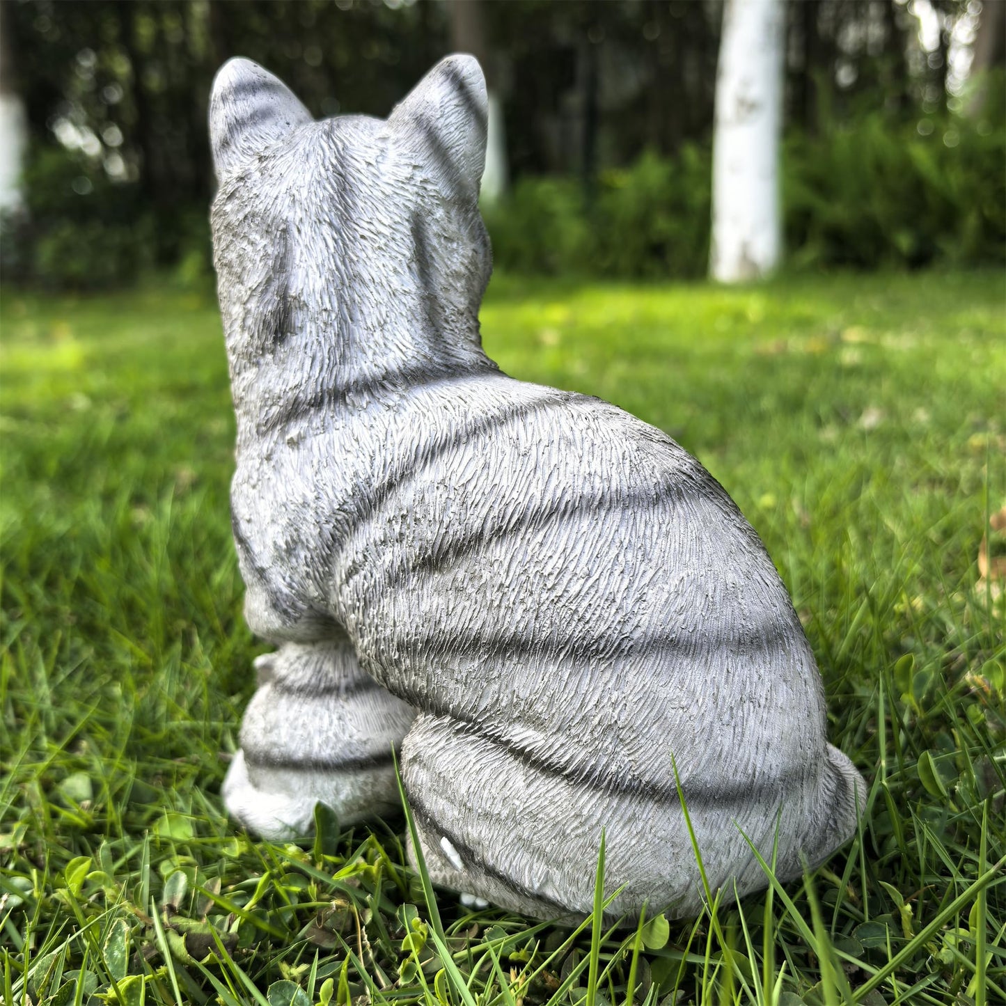Ahbuohe Mama Cat and Kitten Garden Statue,Outdoor Lawn Decorative Figurine Grey Cat Statue for Patio Yard,Funny Animal Flower Bed Decor Art Sculpture