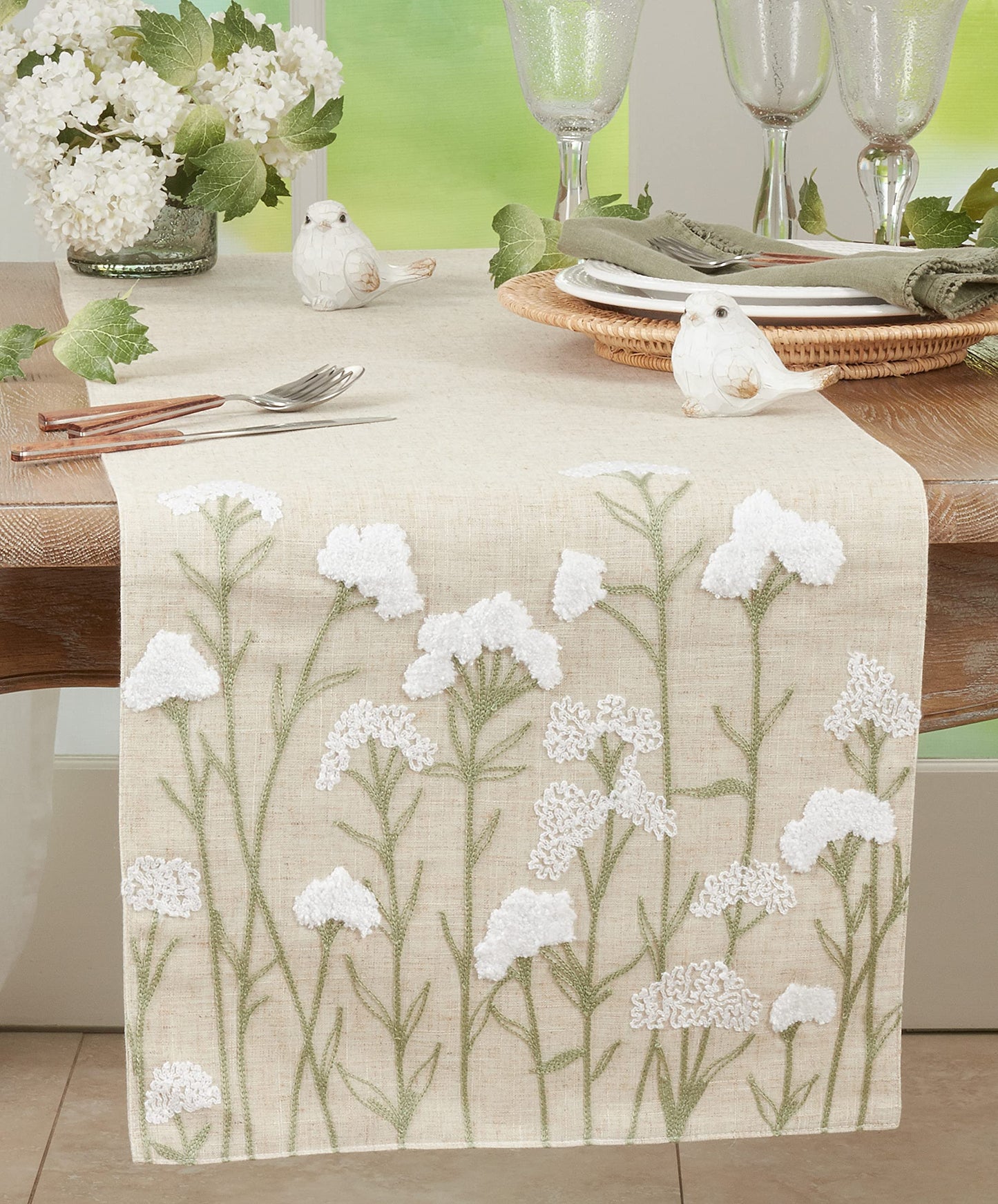 SARO LIFESTYLE Lush Design Embroidered Flowers Table Runner, 16"x70", Natural