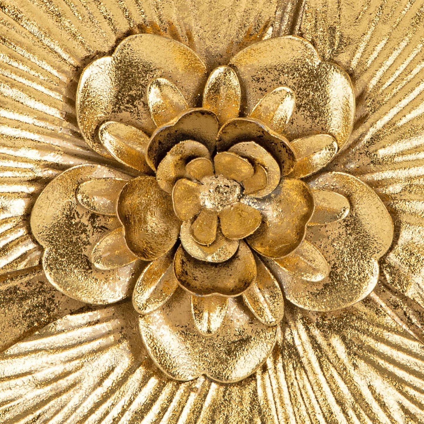 DILATATA 3 Pcs Metal Flower Wall Art Set 10 Inch Rustic Modern Floral Sculpture 3D Metal Flower Wall Hanging Accent for Indoor Living Room Bedroom Kitchen Bathroom Garden Patio Decor - Gold