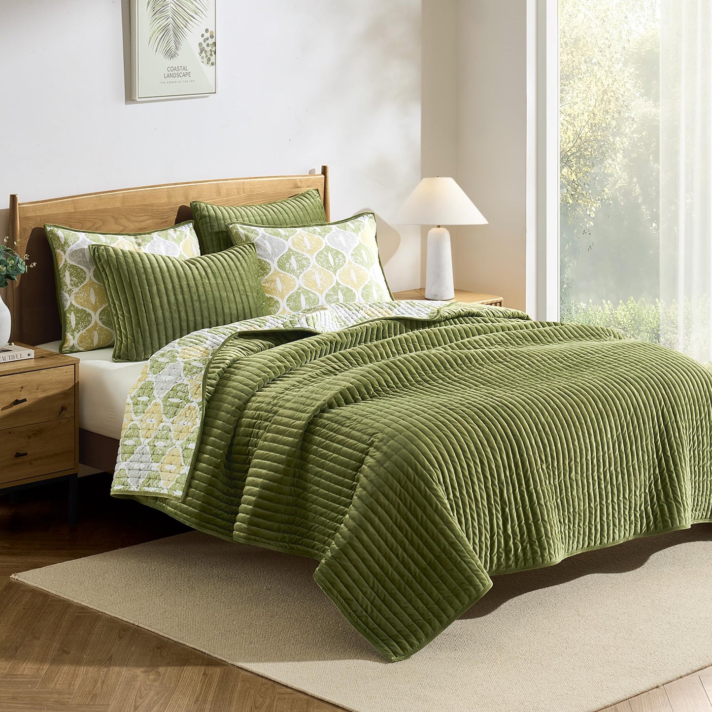 Wonderful King Quilt Set, Cotton Reversible Lightweight Comforter, Striped Channel Stitch Green Velvet Bedding with Ogee Printed, Breathable & Comfortable, Suitable for All Season Bedroom Use,106"x94"