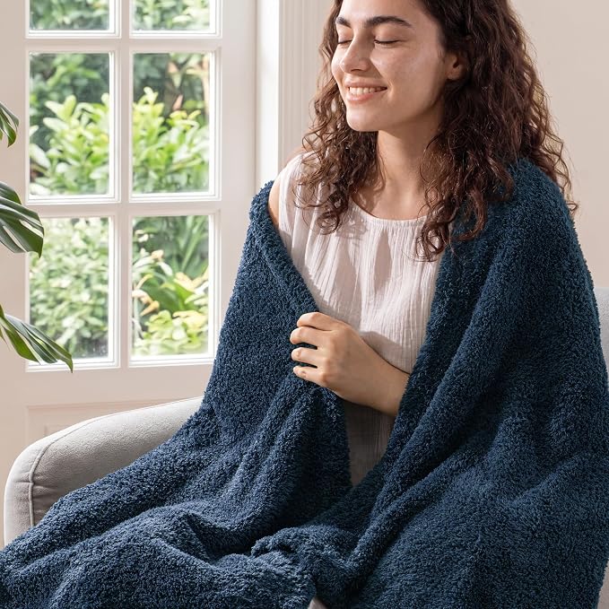 Exclusivo Mezcla Fleece Twin Size Bed Blanket, Ultra Soft, Lightweight and Fuzzy Navy Blue Blanket for Women, Home Decor, 60x80 Inches