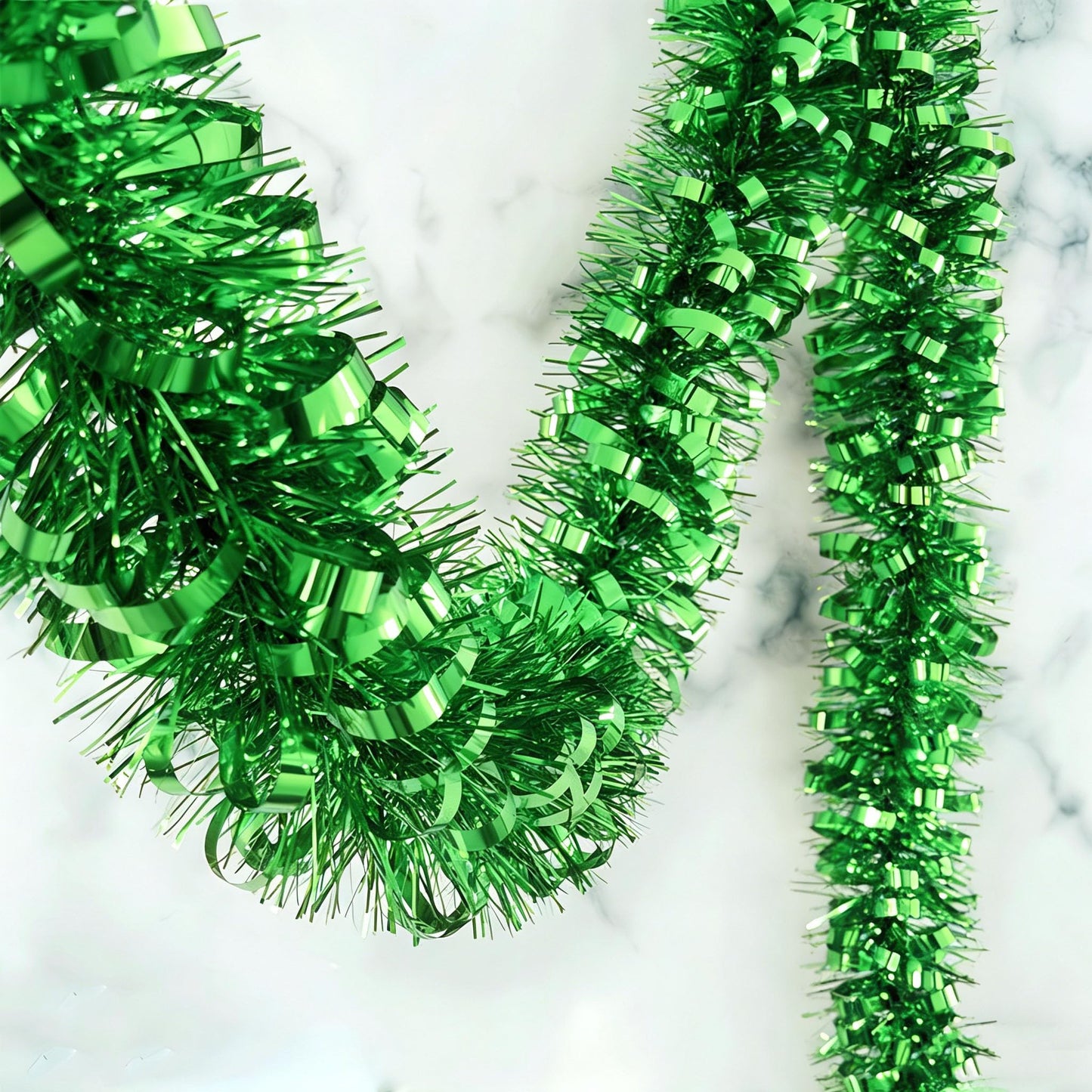Yocknoce Green Tinsel Garland, 33 Ft Christmas Tree Decoration, St. Patrick’s Day Party Supplies, Green Theme, Jungle Safari Birthday Backdrop, Festive Indoor Decor