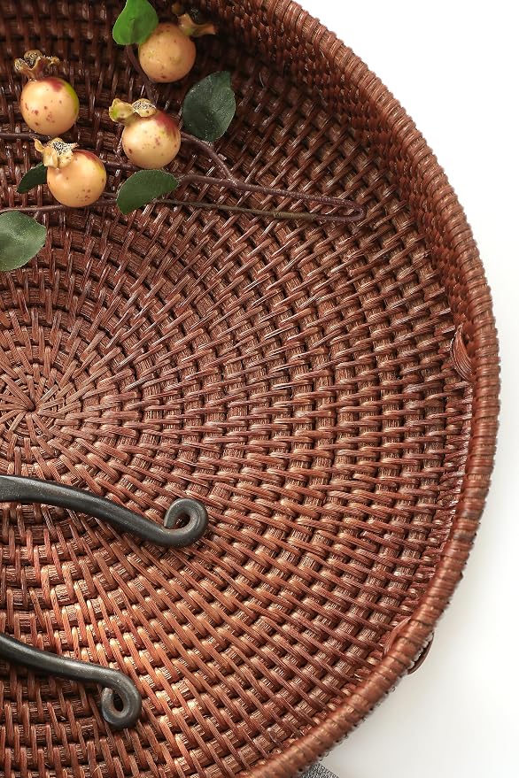 HITOMEN Hand-Woven Round Rattan Serving Tray Decorative Ottoman Wicker Platter with Handles for Coffee Table, Breakfast, Drinks, Snack, Bread, Fruit, Vegetables (Brown Set of 2: M+L)