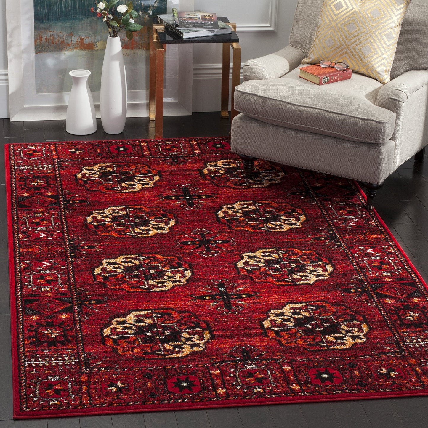 SAFAVIEH Vintage Hamadan Collection Accent Rug - 4' x 6', Red & Multi, Oriental Persian Design, Non-Shedding & Easy Care, Ideal for High Traffic Areas in Entryway, Living Room, Bedroom (VTH212A)