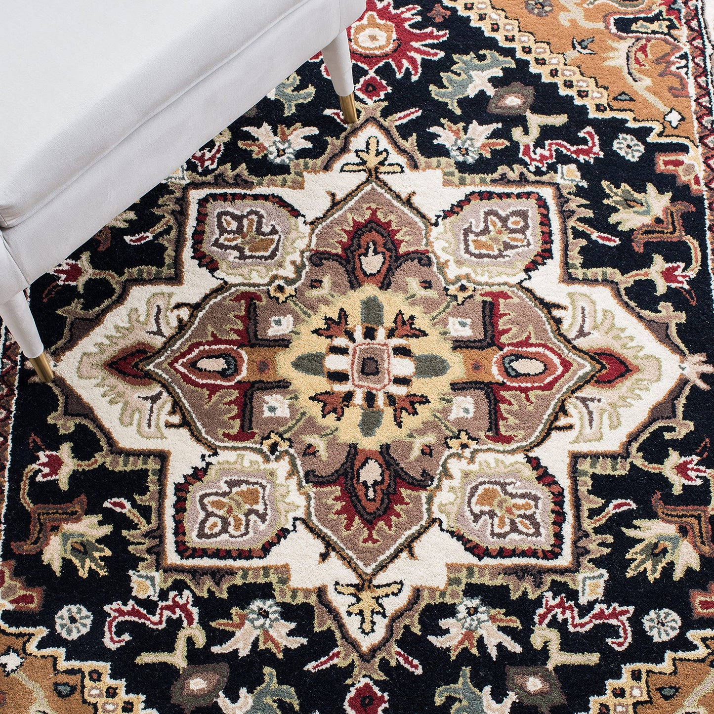 SAFAVIEH Heritage Collection Area Rug - 8' Square, Navy & Brown, Handmade Wool, Traditional Oriental Medallion Design, Ideal for Living Room, Bedroom, Dining Space (HG625T)