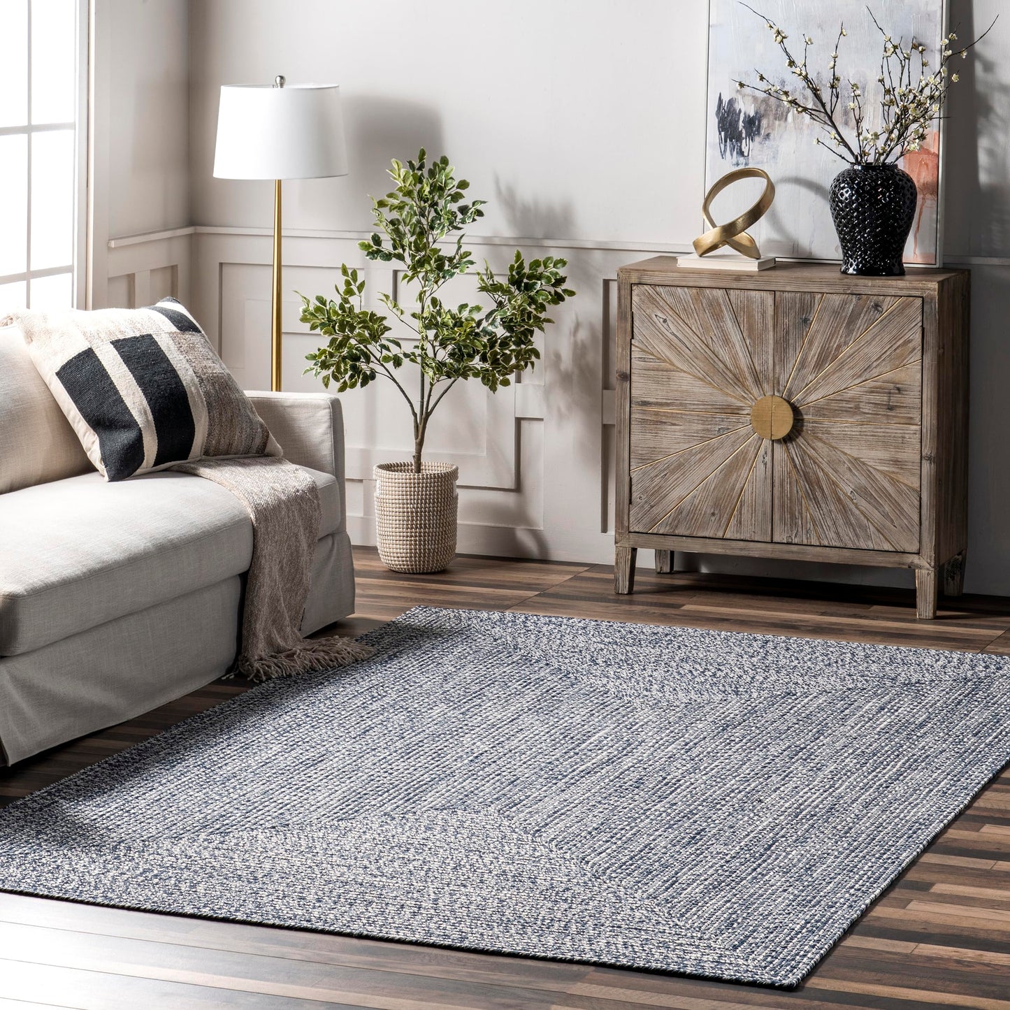 nuLOOM 3' x 5' Solid Hand Braided Indoor/Outdoor Area Rug, Pet-Friendly, High Traffic, Weather Resistant, for Patio, Balcony, Bedroom, Living, Dining Room, Wynn Navy