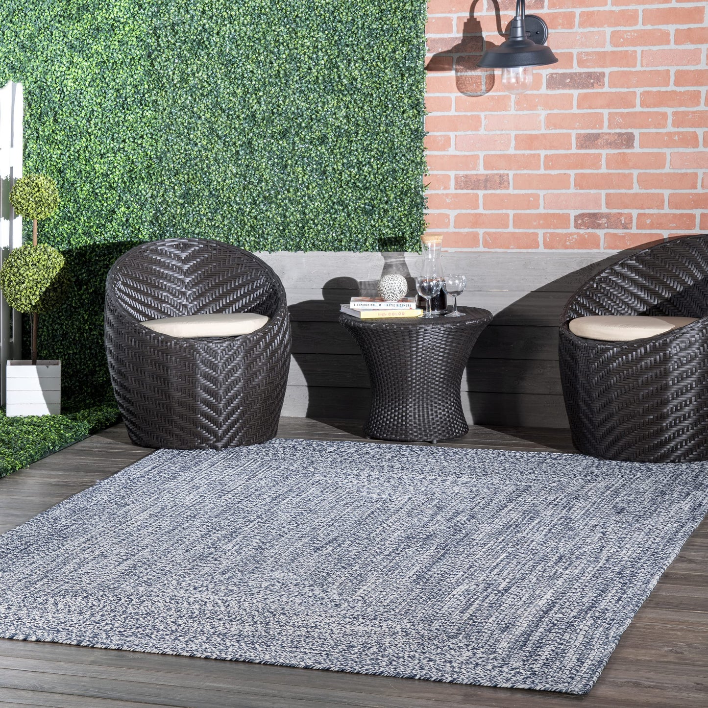 nuLOOM 3' x 5' Solid Hand Braided Indoor/Outdoor Area Rug, Pet-Friendly, High Traffic, Weather Resistant, for Patio, Balcony, Bedroom, Living, Dining Room, Wynn Navy